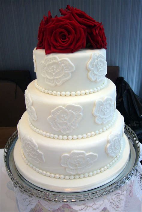 Weddingfair7 Damask Rose Wedding Cake Jackie Flatt Flickr