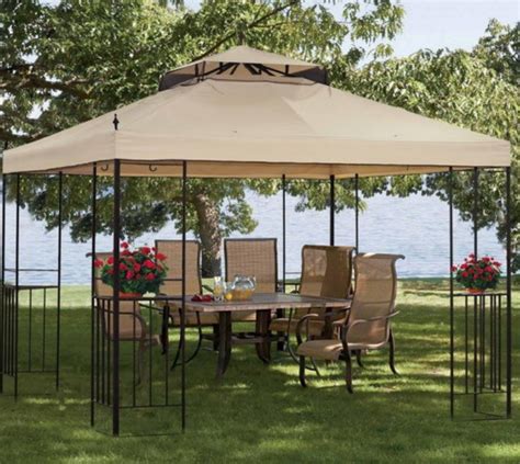 20 Beautiful Yards With Outdoor Canopy Designs