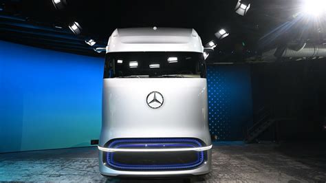 Lkw Und Autos Von Daimler Aktion Re Von Daimler Entscheiden Ber