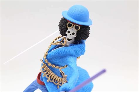 One Piece Action Figures Brook Le Musicien En Bleu One Piece Figure