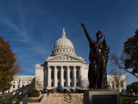 11 Things Tourists Should Never Do In Madison Wisconsin Ever