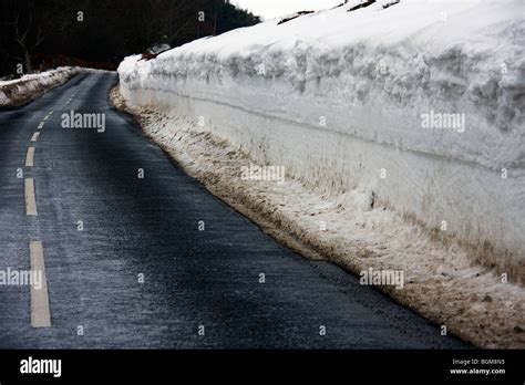 Winter Road Snow Drift Hi Res Stock Photography And Images Alamy