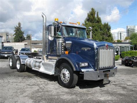 2012 Kenworth T800 Day Cab For Sale