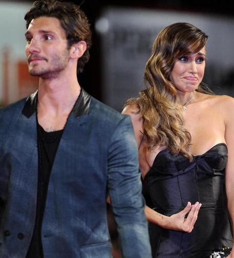 Lo ha dichiarato il ballerino e conduttore televisivo ai microfoni di che «fiera di te sempre» ha scritto belen su instagram. Belen Rodriguez e Stefano De Martino non vivono piu ...