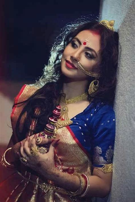 Being Married Sasi Pradha Indian Makeup Looks Indian Wedding Outfits Bengali Bride