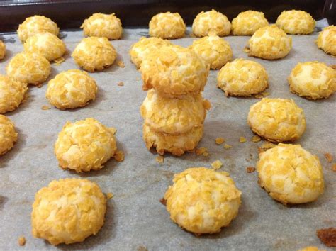 No stand mixer, no chilling the dough, no waiting for butter to soften. CHIN's BAKING DIARY: Crunchy Cornflakes Cookies
