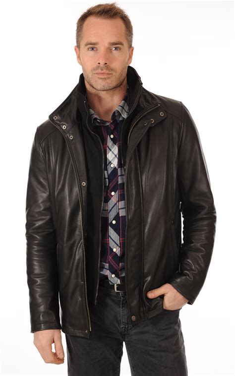 Découvrez notre offre masculine de parkas et de vestes chaudes pour accompagner toutes vos randonnées hivernales. Veste Cuir Noir De Vachette Homme La Canadienne - La ...