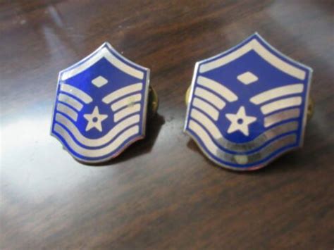 1p Original Us Air Force Metal Collar Rank Insignia Master Sergeant