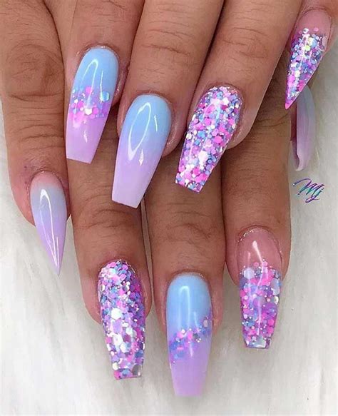 40 Fabulous Nail Designs That Are Totally In Season Right Now Short