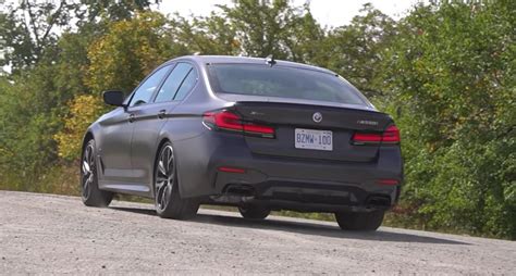 Reviewer Duo Thinks The 2022 Bmw M550i Is A Cheater M5 Car Its The