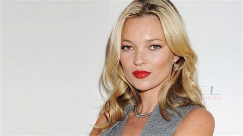 Kate Moss Regrets Her Fashion Mantra Nothing Tastes As Good As Skinny
