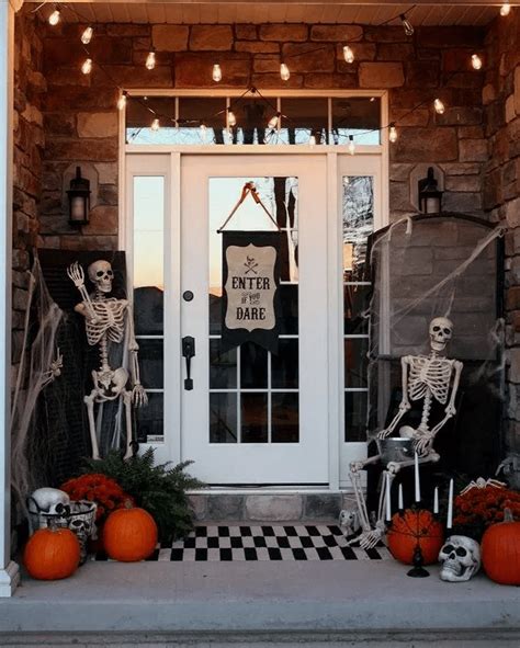 54 Most Outdoor Halloween Decorations For Your Own Haunted House