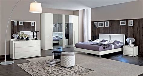 Mn design by mauricio nava. White Lacquer Bed EF Dana | Modern Bedroom Furniture