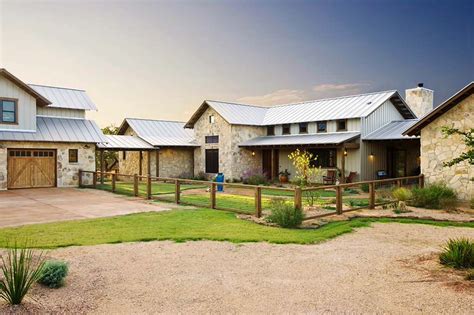 Texas Modern Farmhouse Plans