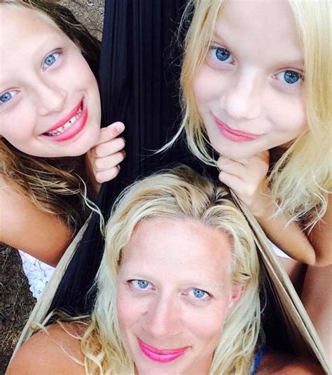 31 Heartwarming Single Mom Selfies That Deserve All The Likes Huffpost