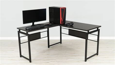 12 Best Gaming Desks For Pc And Console Gamers In 2021