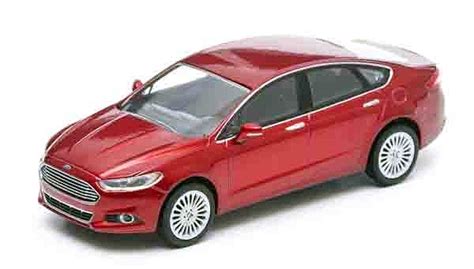 Масштабная модель 143 Ford Fusion Usa Mondeo Eur 2014 Ruby Metallic
