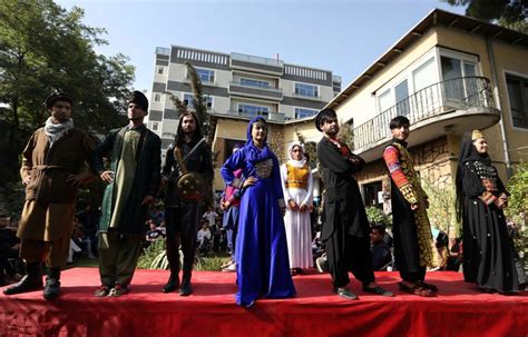 Kabul Catwalk Afghan Models Show Off Traditional Clothing The