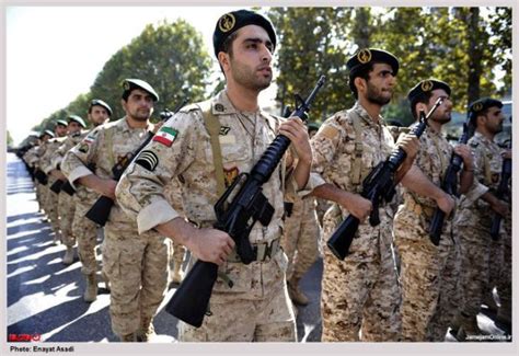 The Iranian Military 77 Pics