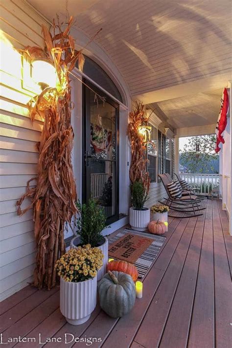 30 Beautiful Farmhouse Fall Porch Decorating Ideas 20 Amazing Diy