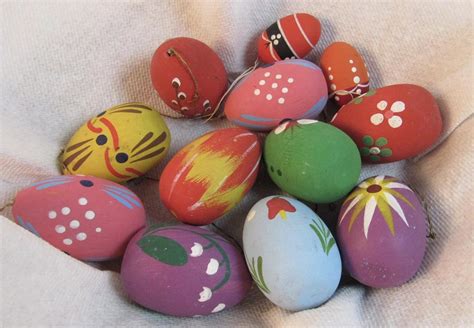 12 Vintage Painted Wooden Easter Egg Ornaments Ss Moore