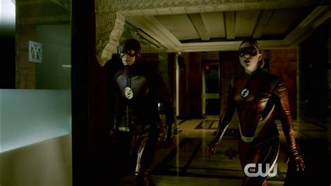 The Flash Screencaps From The New Rogues Extended Preview Trailer