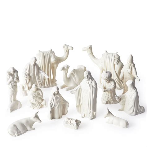 Martha Stewart Is Selling Replica Of Nativity Ceramics She Made In Prison
