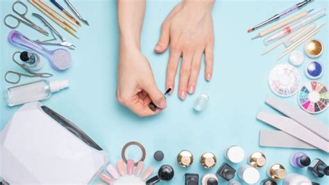 Another awesome feature of nail dipping powders is the fact they're perfect for both. Best Acrylic Nails Starter Kits for Beginners (The Truth)