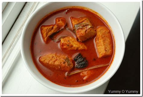 Kottayam Style Fish Curry Meen Vevichathu Yummy O Yummy