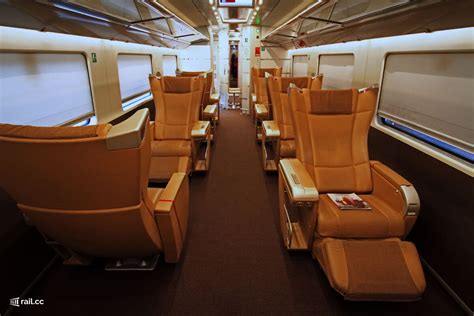 Rome To Milan By Train Executive Class Of Frecciarossa Review Railcc