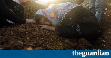 24 Hours In Pictures News The Guardian