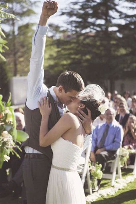 12 Most Epic Wedding Kiss Photos Of All Time — Wedpics Blog Wedding