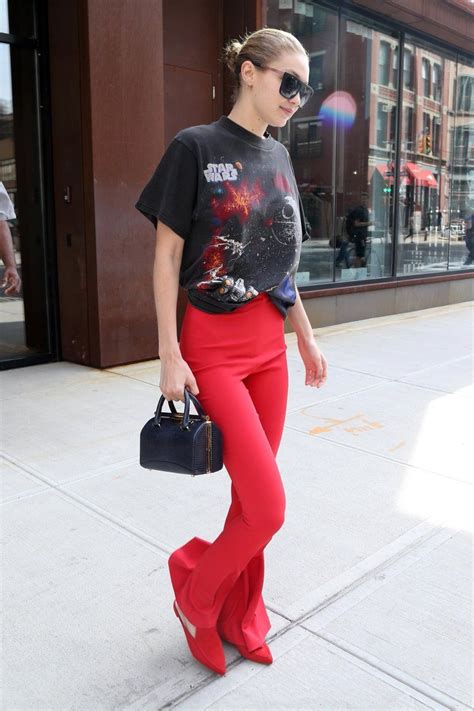 Twitter Gigi Hadid Looks Minimal Fashion Hadid Style
