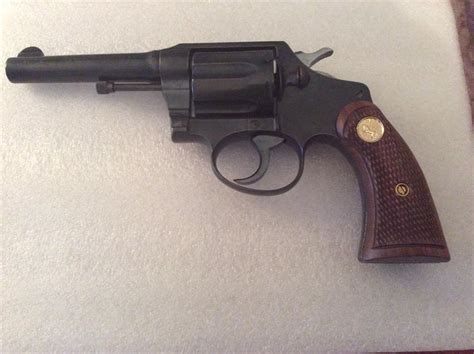 Colt Police Positive Special Large Walnut Grips Wmedallions