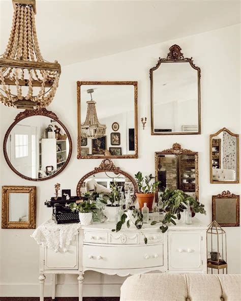 Professional Tips For Decorating Walls With Mirrors Kwici