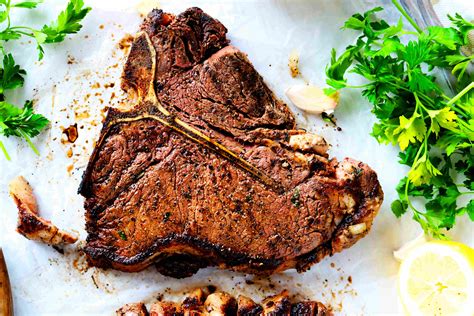 How To Grill T Bone Steak Using Coals How To Grill Steak On A Charcoal Grill Smoked Bbq Source