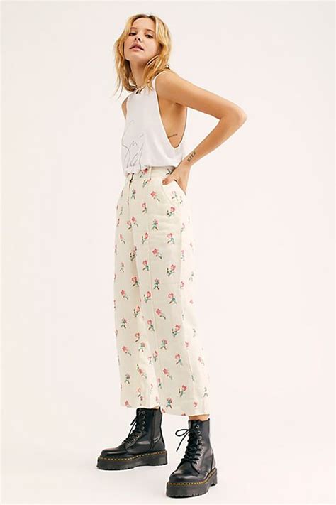 Spring Pants Are Here To Make Your Life Cuter And Comfier Stylecaster