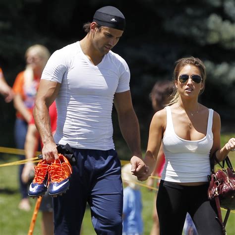 jessie james eric decker s wife is pregnant and ready for some football bleacher report