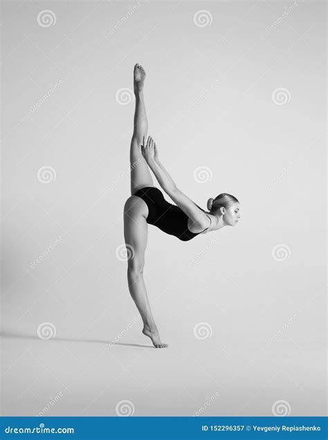 Beautifull Flexible Blonde Girl Posing Gymnastics Stock Image Image Of Flexible Blonde