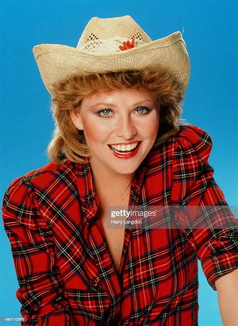 Actress Lauren Tewes Poses For A Portrait In 1983 In Los Angeles