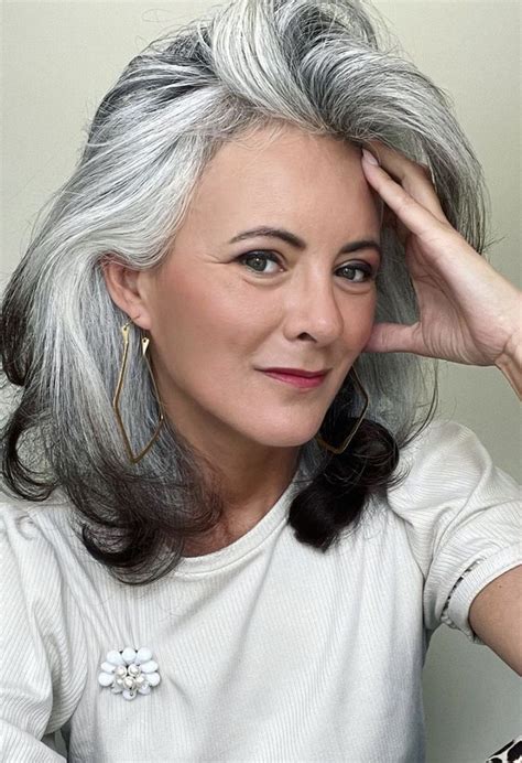 pin by jane on hair in 2022 silver white hair silver haired beauties edgy short hair