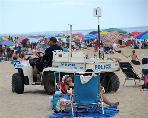 Pbbxs Nypd Police Beach Patrol Vehicle Orchard Beach Bronx New York