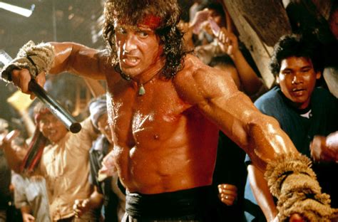 помощ Играете с ампер Sylvester Stallone Rambo добавям щрих ден