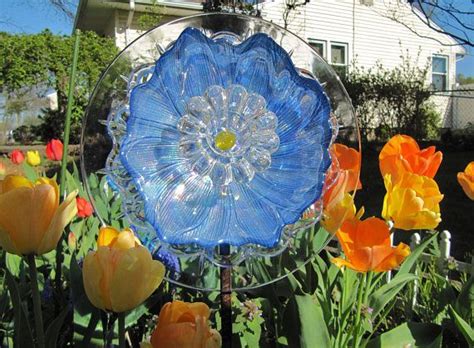 Yard Art Glass Plate Flower Upcycled Art Garden Arthome Etsy Glass Plate Flowers Sea Glass