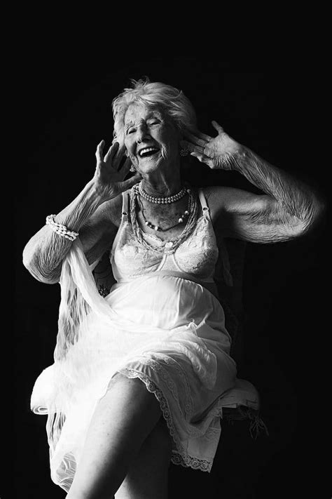 Hue Redner S Blog Interview Intimate Portraits Of Seniors Highlight