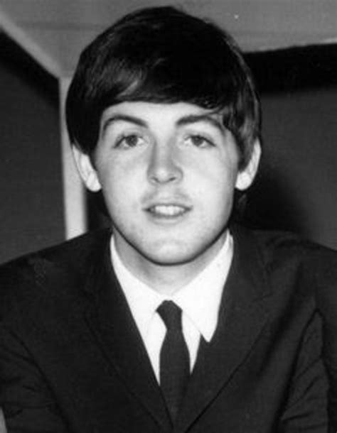 28 Pictures Of Young Paul Mccartney Paul Mccartney The Beatles My