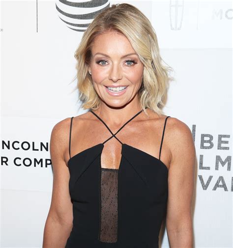 Instyle brings you the latest news on talk show host kelly ripa, including fashion updates, beauty looks, and hair transformations. Kelly Ripa May Quit 'Live' Unless Andy Cohen, Anderson ...