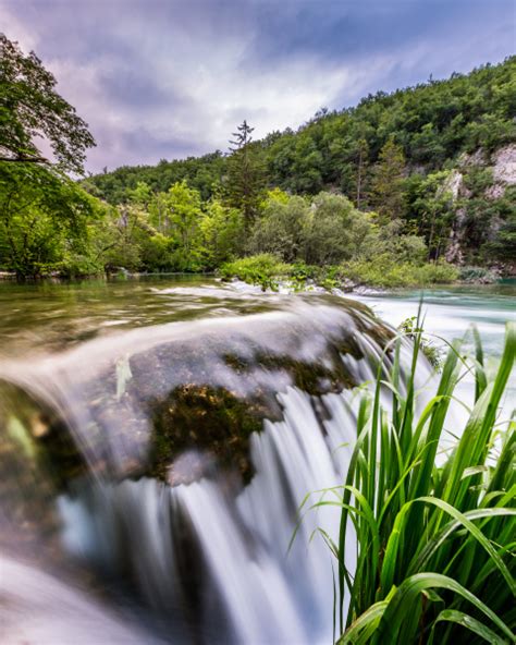 Wasserfall Im Nationalpark Plitvicer Seen Kroatien Lizenzfreies Foto