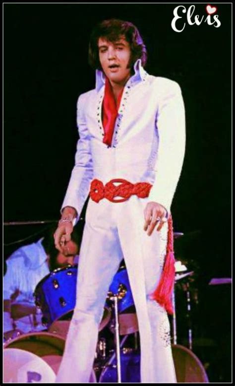 Elvis Art Early 70 S King Elvis Presley Elvis Presley Photos Rey Halston Dress Elvis