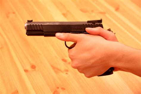 Ultimate Guide How To Shoot A Pistol Accurately Pew Pew Tactical